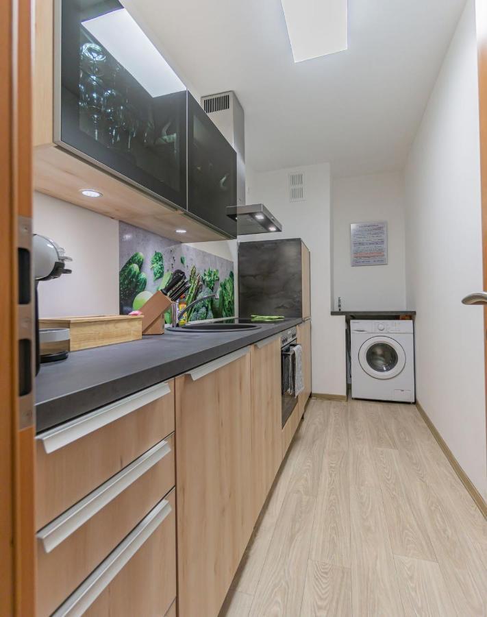 Altstadtapartment, 80 Qm,2 Schlafzimmer,Parkplatz,Netflix Cottbus Buitenkant foto